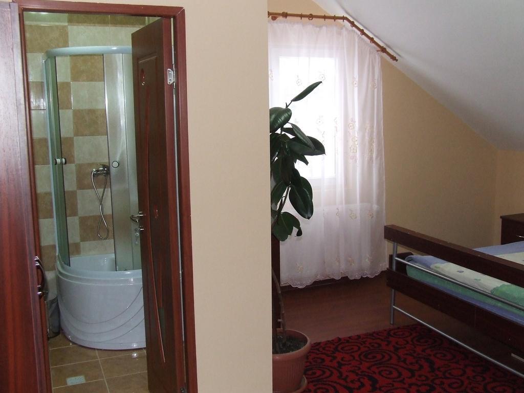 Casa Bryanna Villa Cavnic Oda fotoğraf